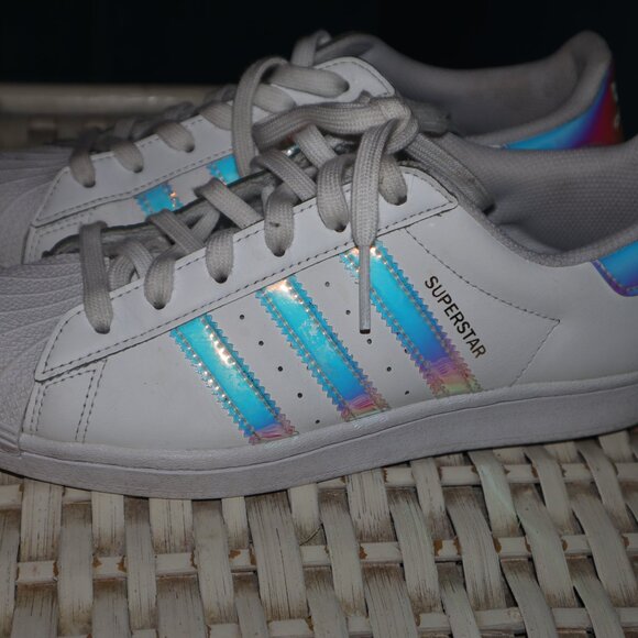 Adidas 7.5/8 white superstar iridescent stripes - Picture 3 of 3